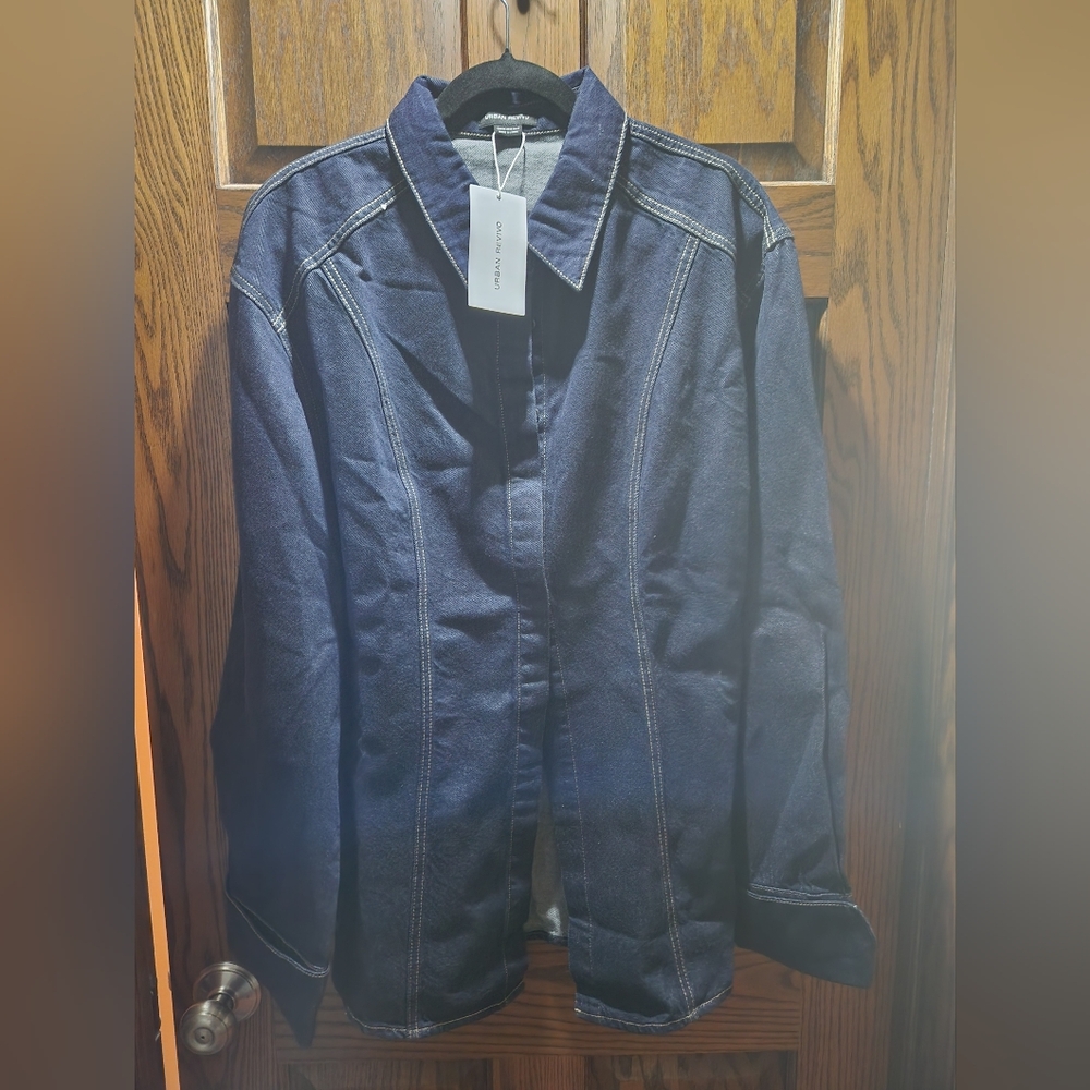 Blue Jeans with Tailored Fit and Structured Design(Runs Small)